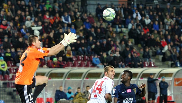 Pogoń Szczecin rozgromiła 4:0 Piasta Gliwice w meczu piłkarskiej ekstraklasy. Fot. Łukasz Szełemej [Radio Szczecin] Totalna dominacja Pogoni. Hat-trick Robaka [ZDJĘCIA, RELACJA, WIDEO]