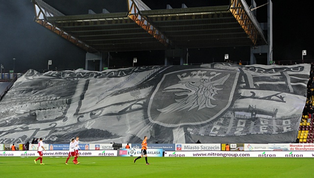 Pogoń Szczecin rozgromiła 4:0 Piasta Gliwice w meczu piłkarskiej ekstraklasy. Fot. Łukasz Szełemej [Radio Szczecin] Totalna dominacja Pogoni. Hat-trick Robaka [ZDJĘCIA, RELACJA, WIDEO]