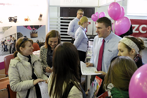 Polsko-niemieckie targi pracy odbędą się w piątek w Policach. W Miejskim Ośrodku Kultury będzie można spotkać się i porozmawiać z przedsiębiorcami zza Odry, którzy przyjadą z konkretnymi propozycjami.
