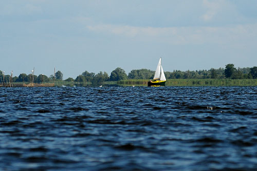 Jaki potencjał gospodarczy ma Zalew Szczeciński, jak zaktywizować przedsiębiorców i w jakim kierunku powinno rozwijać się Pomorze Zachodnie - o tym rozmawiają w zachodniopomorskiej Wisełce uczestnicy konferencji na temat rozwoju obszarów rybackich.