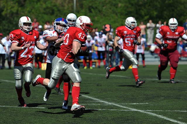 Cougars Szczecin wygrali w sobotę z beniaminkiem rozgrywek Bydgoszcz Raiders 30:0. Fot. Łukasz Szełemej [Radio Szczecin] Pogrom beniaminka w Szczecinie [ZDJĘCIA]