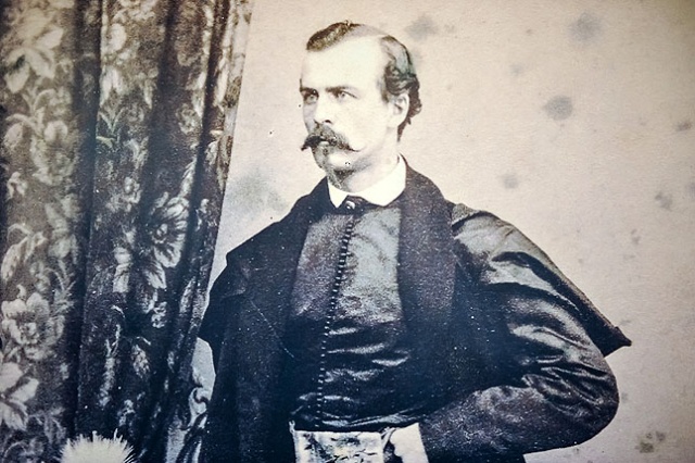 Blisko sto osób obejrzało wystawę Symbole Pamięci. Powstanie Styczniowe 1863 r. w szczecińskim Zamku Książąt Pomorskich.