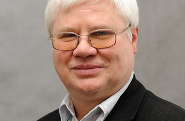 O gwałtownie powiększających się dziurach budżetowych gmin i powiatów pisze Rzeczpospolita. Według raportu prof. Jerzego Hausnera, który przytacza dziennik, rząd nakłada na władze lokalne kolejne zadania, ale nie daje na nie pieniędzy.