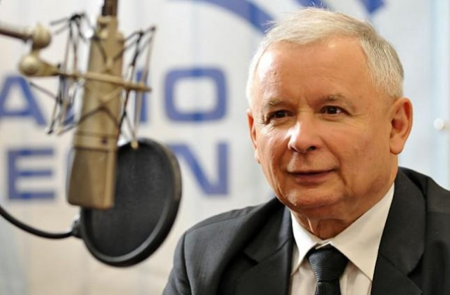Wniosek o wotum nieufności wobec rządu złoży dziś Prawo i Sprawiedliwość. Prezes ugrupowania Jarosław Kaczyński zapowiedział, że jego partia ma swojego kandydata na premiera - profesora Piotra Glińskiego.