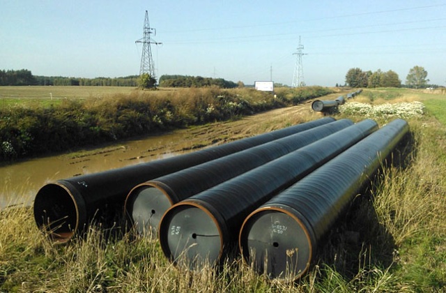 Gaz z terminalu LNG w Świnoujściu popłynie na Śląsk aż po granicę z Czechami, Słowacją i Ukrainą.