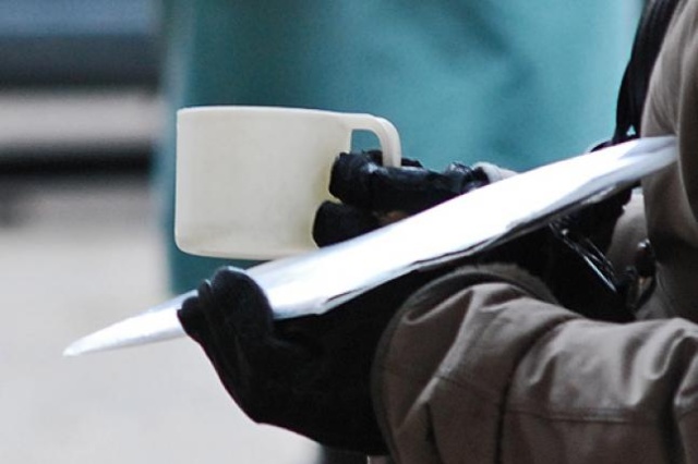 Gwałtownie pogarsza się sytuacja na rynku pracy. Stopa bezrobocia w styczniu tego roku wyniosła 14,2 proc. - to o 0,8 procent więcej niż w grudniu podał dziś Główny Urząd Statystyczny.