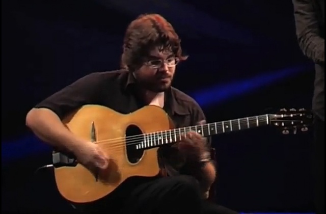 Wirtuoz gitary i mistrz gypsy jazzu - Joscho Stephan oraz jeden z najlepszych polskich gitarzystów klasycznych - Krzysztof Pełech wystąpią w poniedziałkowy wieczór w sali Filharmonii Szczecińskiej.