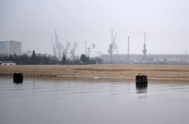 Zima pokrzyżowała plany ekipom pracującym przy przebudowie Wyspy Grodzkiej w Szczecinie. Miasto wstrzymało część prac.