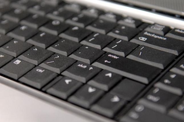 3,5 miliona klientów od rana nie może dostać się do swoich kont przez internet. Pojawiły się też problemy z wypłacaniem pieniędzy z bankomatów.