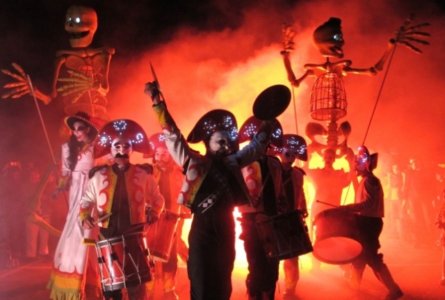 Przed widzami 48. Przeglądu Teatrów Małych Form najdłuższy dzień Kontrapunktu. W programie na piątek są: dwa przedstawienia konkursowe, premiera produkcji festiwalowej, a o północy Noc Performerów.