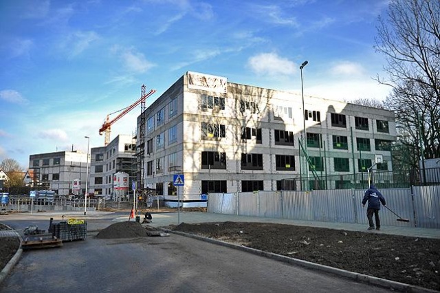 Wykonawca - firma Tembud - otrzymała kredyt, odzyskała płynność finansową i zaczęła spłacać podwykonawców.