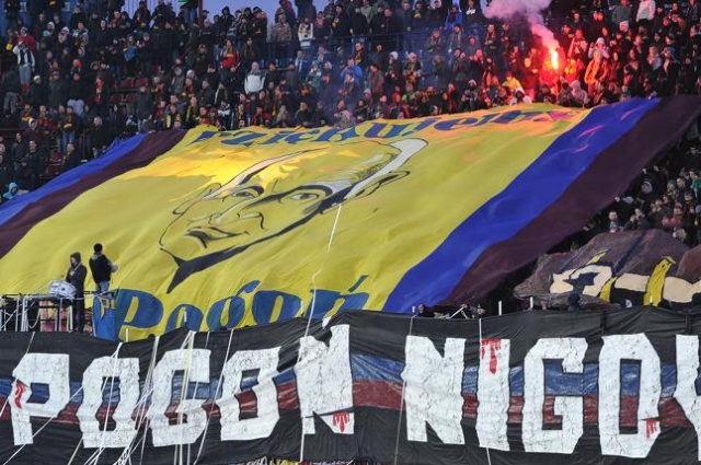 Piłkarze Pogoni Szczecin przed szansą odniesienia pierwszego zwycięstwa w rundzie wiosennej ekstraklasy. W piątek Portowcy zmierzą się z Koroną Kielce, która w tym sezonie na wyjeździe nie wygrała ligowego meczu.