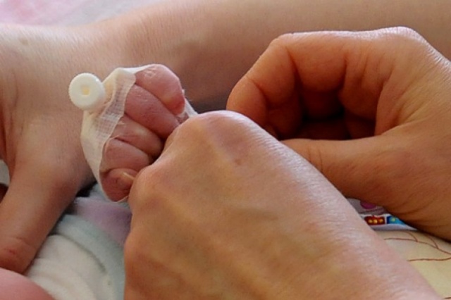 Jest zgoda wszystkich klubów parlamentarnych, głosowanie nad ustawą o urlopach macierzyńskich jeszcze w maju - zapowiedziała marszałek Sejmu, Ewa Kopacz.