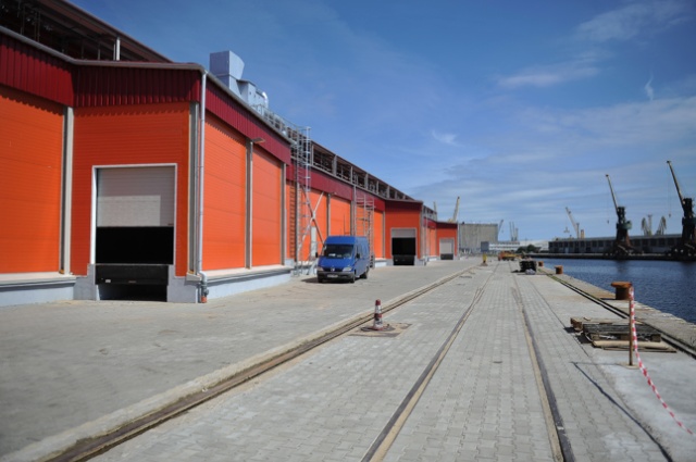 Chłodnia w szczecińskim Porcie Rybackim Gryf jest już gotowa. To największy tego typu obiekt w tej części kraju, który pomieści prawie 10 tysięcy ton ryb.