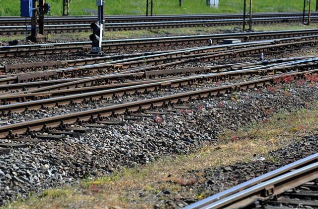 Dwie firmy chcą wyremontować siedem pociągów należących do województwa zachodniopomorskiego. Składy mają po 30-40 lat i wymagają generalnej renowacji.