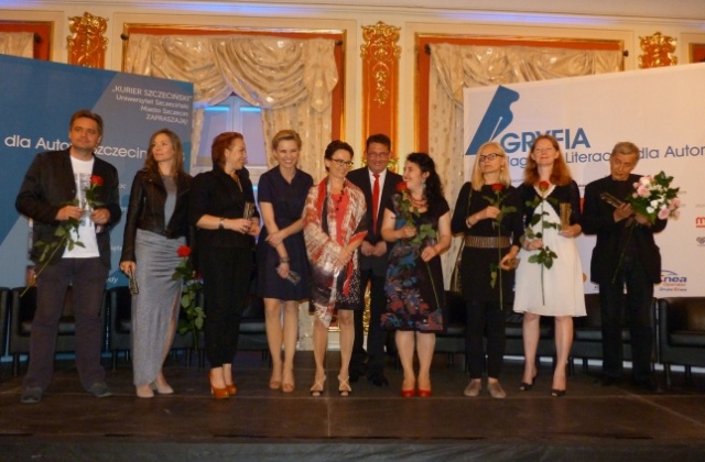 Ogólnopolską Nagrodę Literacką dla Autorki zapewnił jej zbiór opowiadań Ocalenie Atlantydy. Oprócz statuetki Gryfii Zyta Oryszyn otrzymała 50 tysięcy złotych.