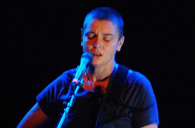 Ponad dwa tysiące osób zgromadził na dziedzińcu Zamku Książąt Pomorskich w Szczecinie koncert Sinead OConnor. Irlandzka artystka, kompozytorka i autorka tekstów zaśpiewała w ramach festiwalu Music Fest.