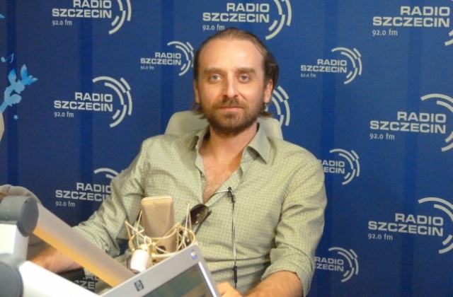 Aktor filmowy, telewizyjny i teatralny - Wojciech Mecwaldowski był gościem piątkowej audycji Moje miasto, moja muzyka.