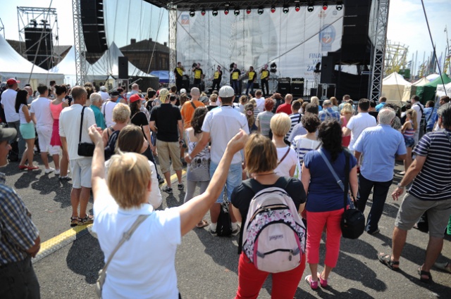 To będzie prawdziwe, muzyczne serce The Tall Ships Races. Na Łasztowni rozpoczęły się koncerty szantowe Sail Szczecin, muzyczne przystanie.