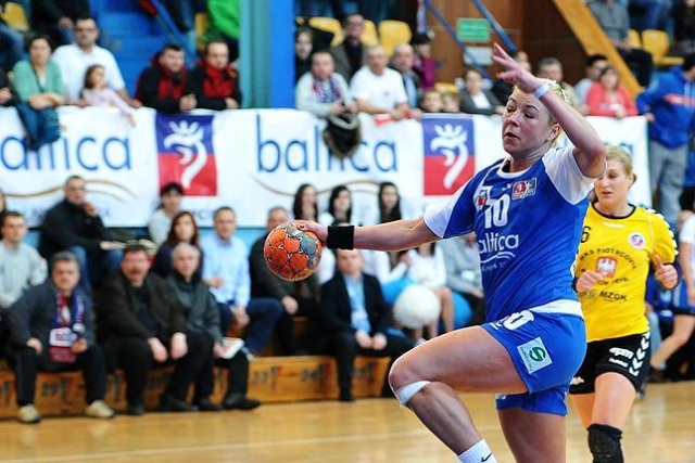 Piłkarki ręczne Startu Elbląg wygrały w Szczecinie turniej Baltica Summer Cup. W niedzielę w finałowym meczu drużyna trenera Antoniego Pareckiego wygrała z Vistalem Gdynia w rzutach karnych 4:3.