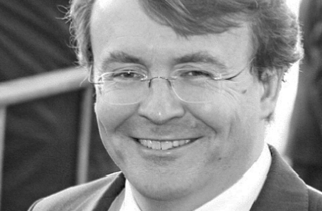 Nie żyje książę Johan Friso, którego w lutym ubiegłego roku, podczas jazdy na nartach w austriackich Alpach, zasypała lawina. Od tamtego czasu brat króla Holandii był w śpiączce. Zmarł w poniedziałek rano.