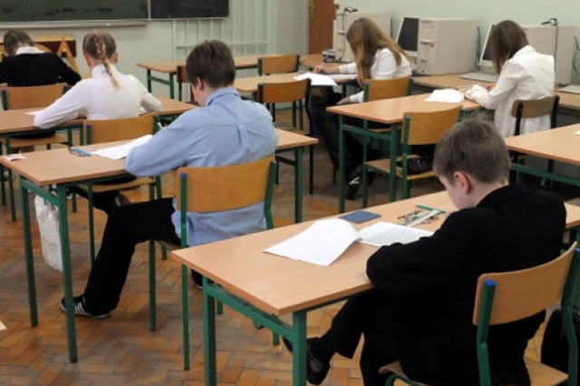 Nauka potrwa do ostatnich dni czerwca. Łaskawy dla uczniów jest jednak kalendarz świąt. Prawie wszystkie wypadają w ciągu tygodnia.