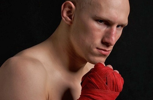 Były mistrz świata w boksie Dariusz Michalczewski, aktualny mistrz Krzysztof Włodarczyk oraz czołowi zawodnicy MMA w Europie - Tomasz Drwal i Michał Materla - będą honorowymi gośćmi szóstej edycji gali sportów walki w Stepnicy. Sobotnia impreza rozpocznie się w samo południe w amfiteatrze przy plaży.
