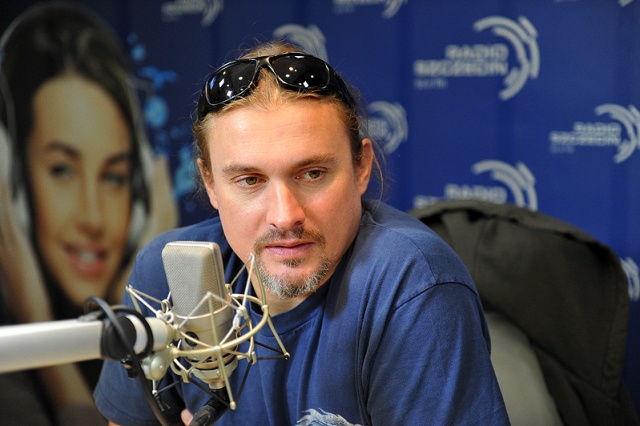 Maciej Balcar to wokalista, kompozytor, aktor, autor tekstów. W 2001 roku rozpoczął współpracę z jednym z najważniejszych w historii polskiej muzyki zespołem Dżem.