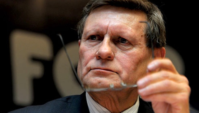 Były minister finansów - profesor Leszek Balcerowicz wzywa do bojkotu planowanej reformy OFE. Sugeruje, że Polacy powinni w proteście wyjść na ulice.