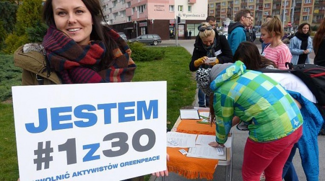Holenderski rząd domaga się zwolnienia 30 ekologów przetrzymywanych w rosyjskim areszcie. Holandia zwróci się w tej sprawie do Międzynarodowego Trybunału Praw Morza.