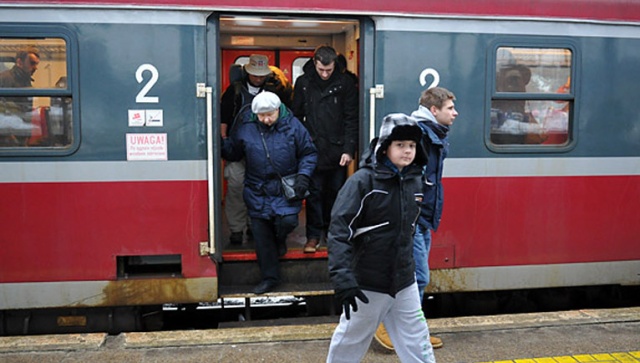 Zmiana prawa, która umożliwi upadłość przewoźników kolejowych z grupy PKP oraz Przewozów Regionalnych jest coraz bardziej realna. Sejmowa Komisja Infrastruktury zaakceptowała rządowy projekt zmian legislacyjnych.