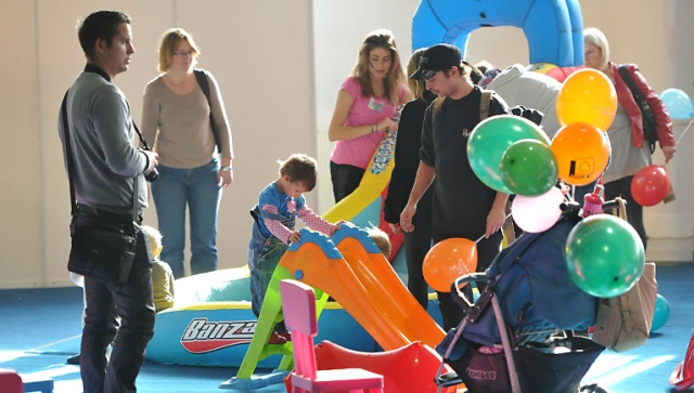 W przyszłym roku młodym rodzicom będzie łatwiej wrócić do pracy - zapowiada rząd. Przedsiębiorcy dostaną państwowe granty, jeśli umożliwią matkom czy ojcom wykonywać pracę z domu.