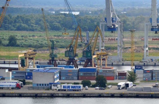 Najwyższy czas, aby zmienić prawo uciążliwe dla zachodniopomorskich spółek portowych - tak o nowelizacji ustawy o gospodarce nieruchomościami mówi parlamentarzysta PO Arkadiusz Litwiński.