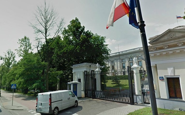 Na 11 tysięcy dolarów ambasada Rosji w Polsce wyceniła straty w czasie burd 11 listopada - informuje portal gazeta.pl.