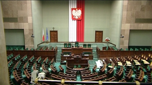 Idziemy po krzyż do Strasburga Prawa trzeba przestrzegać - tak szef Twojego Ruchu Janusz Palikot skomentował na Twitterze wyrok Sądu Apelacyjnego.