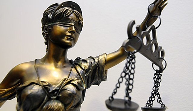 Siedem największych cementowni w Polsce uczestniczyło w kartelu, który przez co najmniej 11 lat ustalał ceny i dzielił krajowy rynek cementu - orzekł Sąd Ochrony Konkurencji i Konsumentów i nałożył na nie karę w wysokości prawie 350 mln złotych.