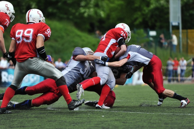 Futboliści Husarii rozgromili drużynę Cougars 34:7. Fot. Łukasz Szełemej [Radio Szczecin] Derby Szczecina w futbolu amerykańskim dla Husarii [ZDJĘCIA, WIDEO]