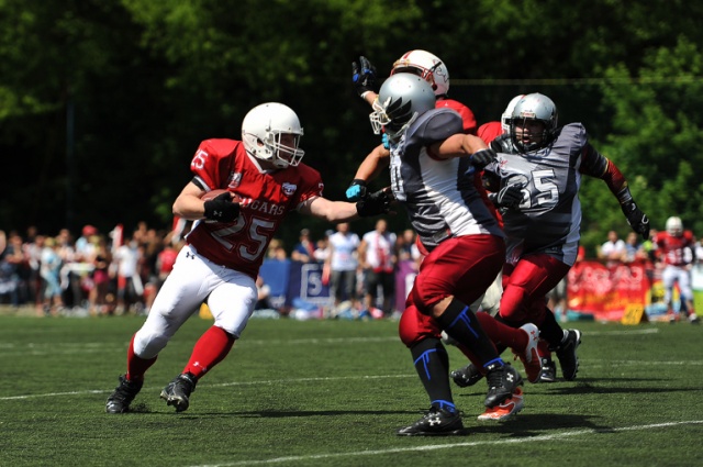 Futboliści Husarii rozgromili drużynę Cougars 34:7. Fot. Łukasz Szełemej [Radio Szczecin] Derby Szczecina w futbolu amerykańskim dla Husarii [ZDJĘCIA, WIDEO]