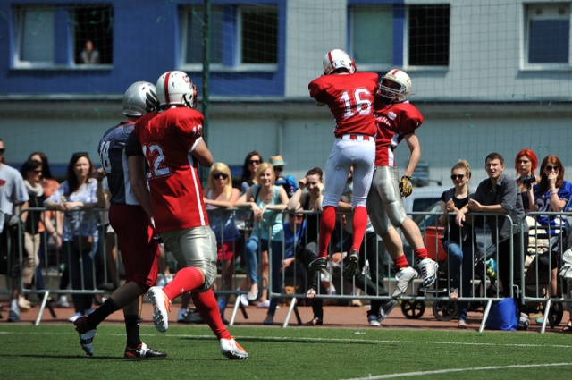 Futboliści Husarii rozgromili drużynę Cougars 34:7. Fot. Łukasz Szełemej [Radio Szczecin] Derby Szczecina w futbolu amerykańskim dla Husarii [ZDJĘCIA, WIDEO]