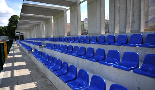 Fot. Łukasz Szełemej [Radio Szczecin] Stadion Błękitnych już po remoncie. Kibice siądą pod dachem [ZDJĘCIA]