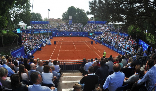 Reprezentant Niemiec Dustin Brown wygrał tegoroczny turniej tenisowy Pekao Szczecin Open. Fot. Łukasz Szełemej [Radio Szczecin] Turniejowa jedynka przegrała. Szybki finał Pekao Szczecin Open dla Browna [ZDJĘCIA]