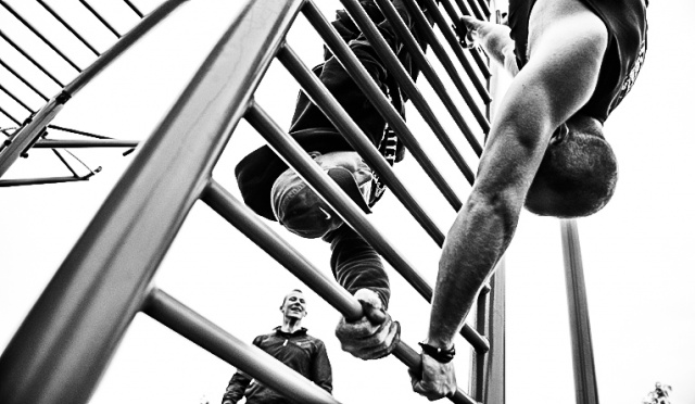 Fot. Łukasz Szełemej [Radio Szczecin] Street Workout, czyli wykorzystanie własnego ciężaru do poprawy formy [ZDJĘCIA, WIDEO]