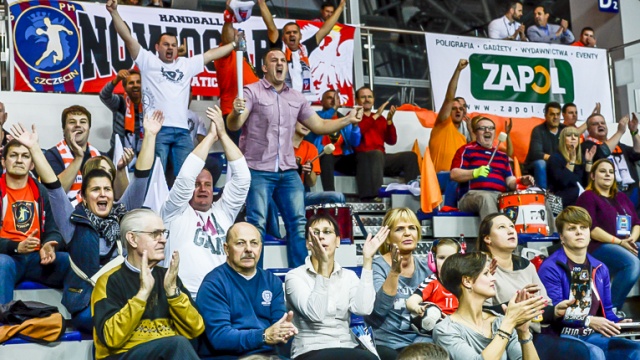 Szczypiorniści Gaz Systemu Pogoń Szczecin wygrali z Nielbą Wągrowiec 35:20 (17:10) w piątej kolejce rozgrywek o mistrzostwo Polski. Fot. Jarosław Gaszyński [Radio Szczecin] Beniaminek bez szans z Pogonią Gaz System [ZDJĘCIA]