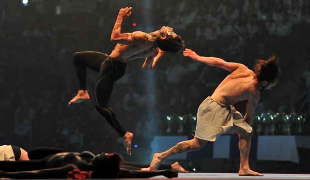 W czwartek w hali widowiskowo-sportowej przy ulicy Szafera w Szczecinie odbyła się uroczysta gala otwarcia mistrzostw świata w karate. Fot. Łukasz Szełemej [Radio Szczecin] Lech Wałęsa zainaugurował w Szczecinie mistrzostwa świata w karate [ZDJĘCIA, WIDEO]