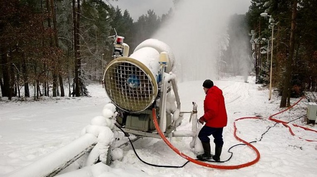 Ceny noclegów w Alpach spadły w tym sezonie nawet o 30 proc., a w Zakopanem o 16 - tak wynika z raportu firmy Trivago.