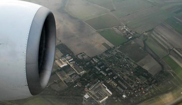 Strajki odbędą się w środę i czwartek w kilku unijnych krajach, ale bez Polski. Powodem akcji protestacyjnej są plany Brukseli, dotyczące budowy jednolitej przestrzeni lotniczej we wspólnocie i liberalizacja usług - podaje Polska Agencja Prasowa.