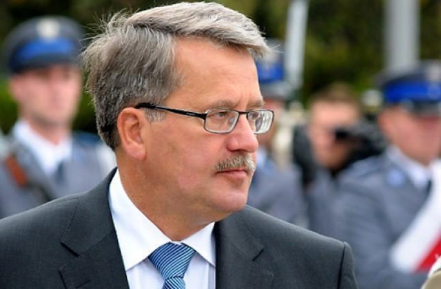 Prezydent Bronisław Komorowski skierował do Trybunału Konstytucyjnego wniosek o zbadanie ustawy o zmianach w OFE - poinformowała w piątek Kancelaria Prezydenta RP.