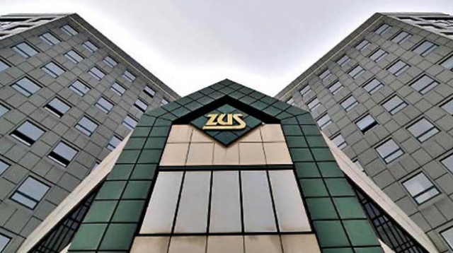 Połowa składek Polaków zgromadzonych w OFE w poniedziałek trafi do Zakładu Ubezpieczeń Społecznych. To prawie 150 mld złotych.