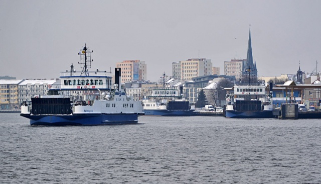 Jeżeli ministerstwo nie zwiększy dotacji, promy mogą pływać z mniejszą częstotliwością. W kasie Żeglugi Świnoujskiej brakuje czterech milionów złotych.