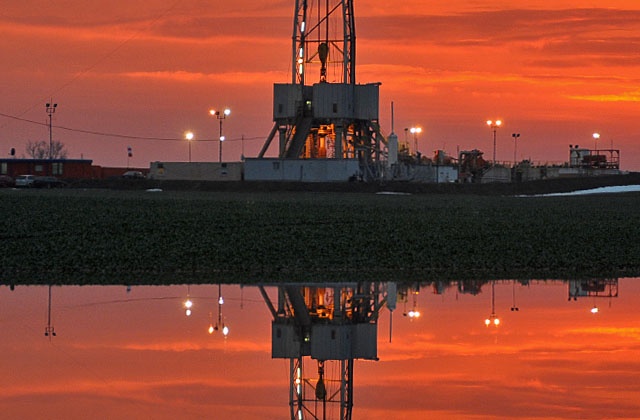 Zarząd Grupy Lotos będzie rozmawiał ze Skarbem Państwa, czyli swoim głównym akcjonariuszem o wypłacie dywidendy dla innych udziałowców - powiedział prezes spółki Paweł Olechnowicz.